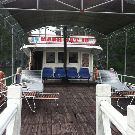 Thanh Tung Hotel Cat Ba Island Bagian luar foto